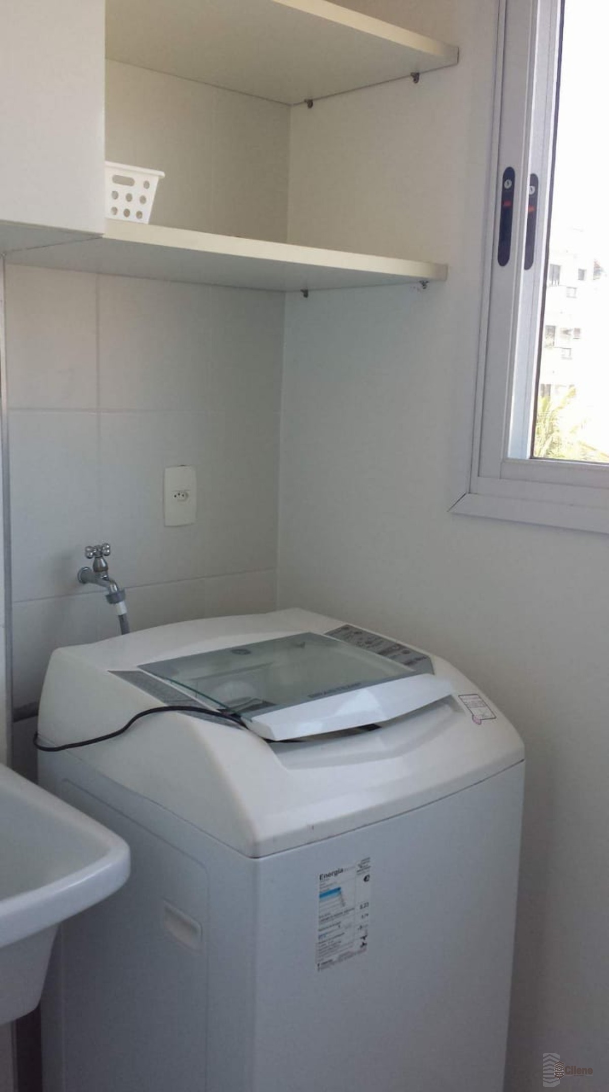 Apto 2 dorm sendo 1 suíte itagua