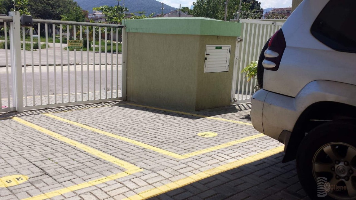 Apto 2 dorm sendo 1 suíte itagua